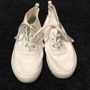 Old Navy Off white ankle sneakers